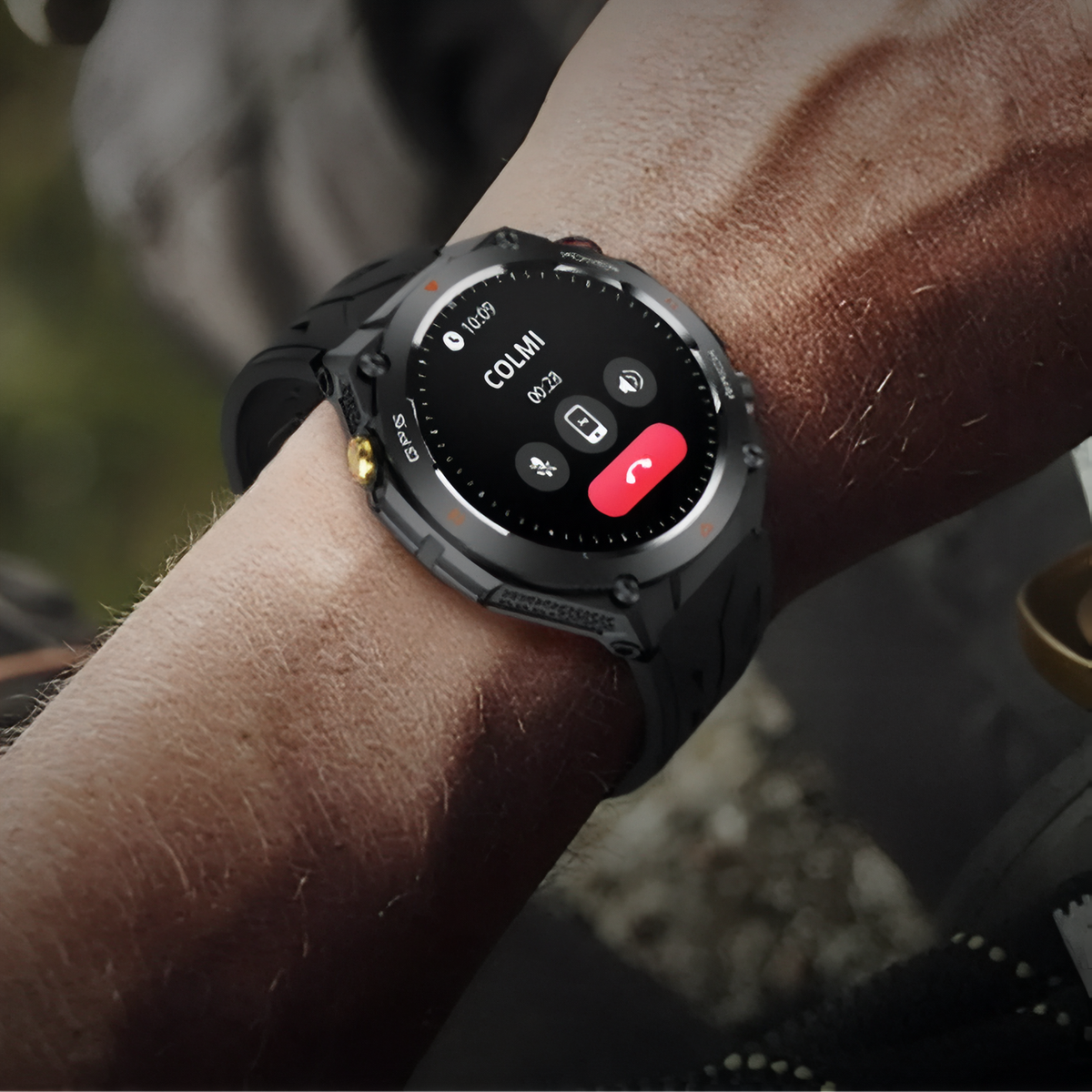 Montre GPS Pour Randonnée Pédestre portée au poignet - Noir - Camouflage