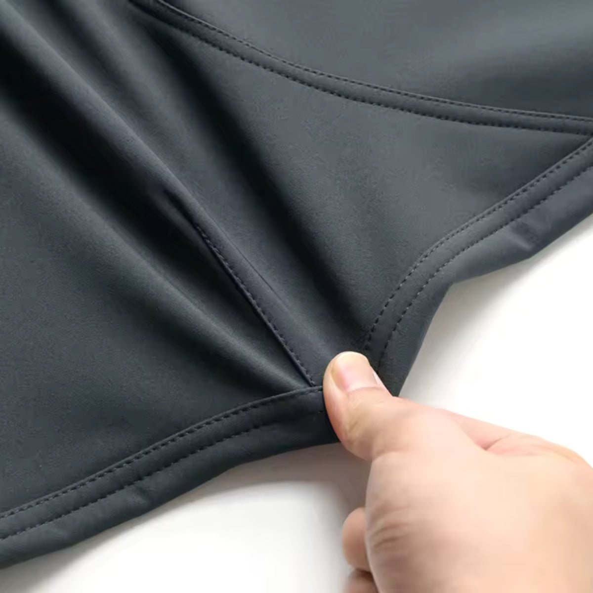 Pantalon Polaire Randonnée Homme gros plan couture - Noir - Gris - Bleu Marine